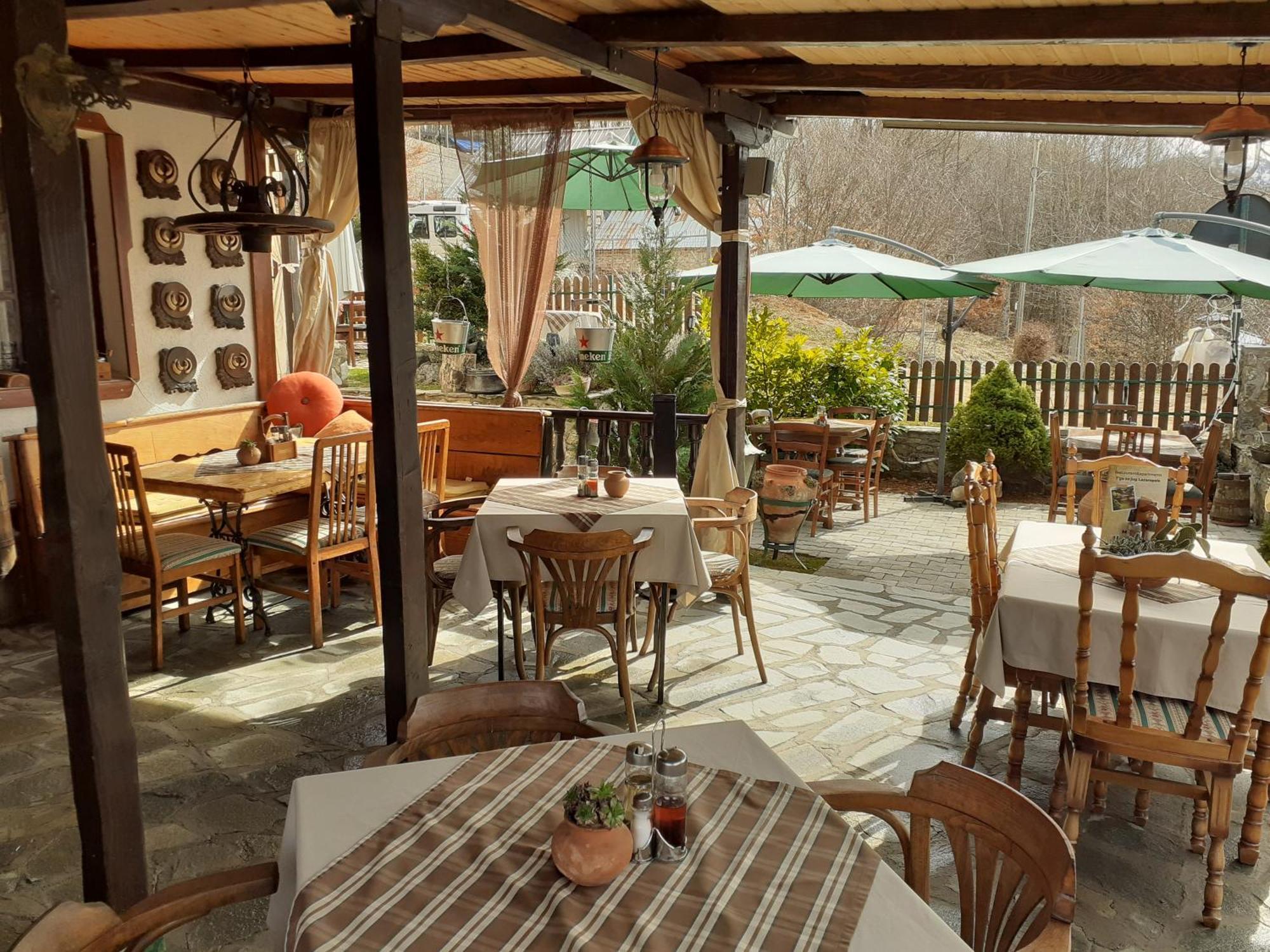 Restaurant And Apartments - T'Ga Za Jug Lazaropole 외부 사진