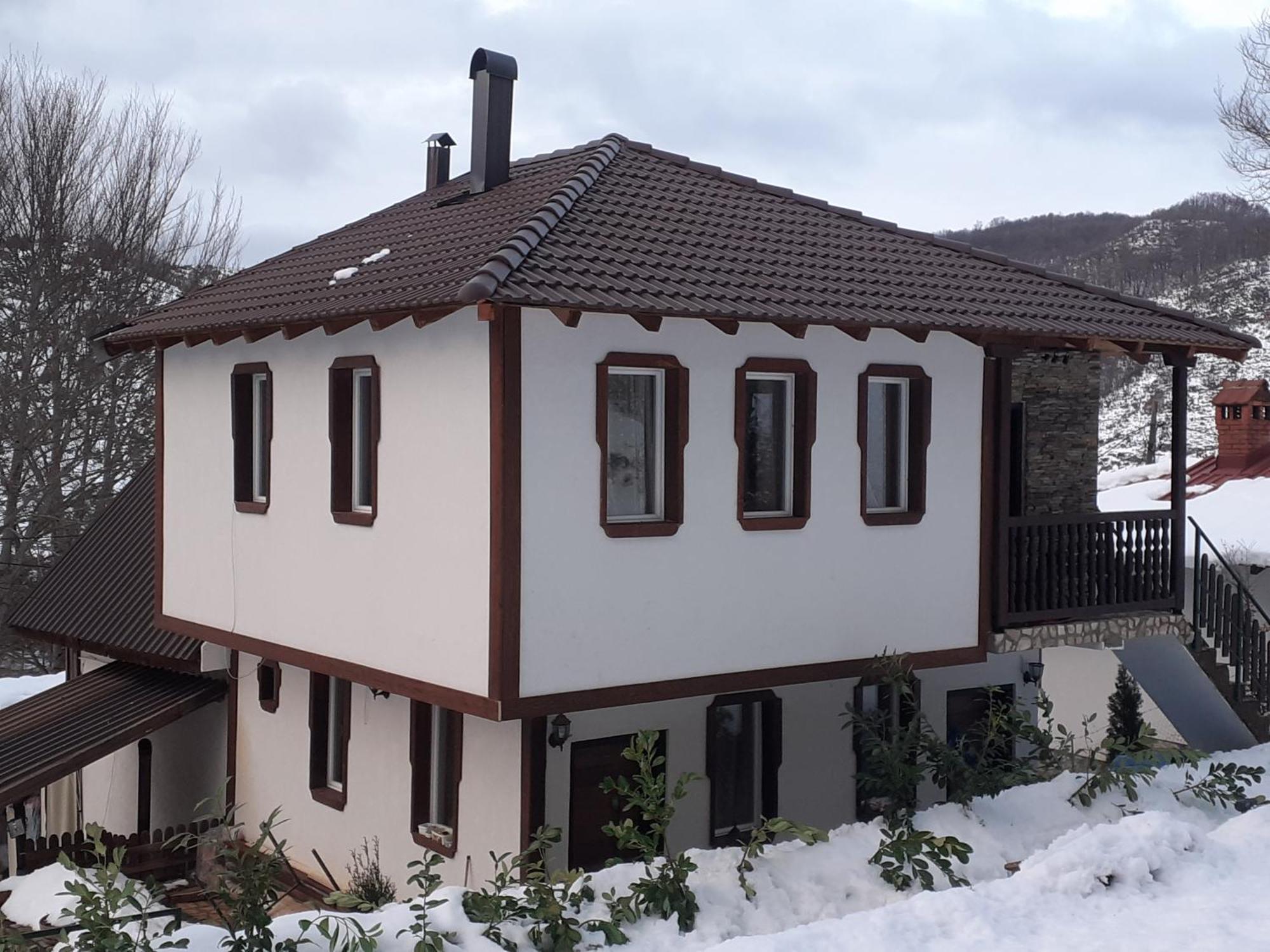 Restaurant And Apartments - T'Ga Za Jug Lazaropole 외부 사진